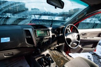 Фан-тест: Toyota Hilux TopGear Edition vs Volvo XC60