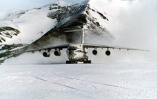 Первая посадка ИЛ-76 в Антарктиде